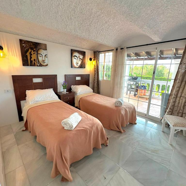 Stunning Spacious Villa with panoramic Sea Views - Villa with Sea View - 45