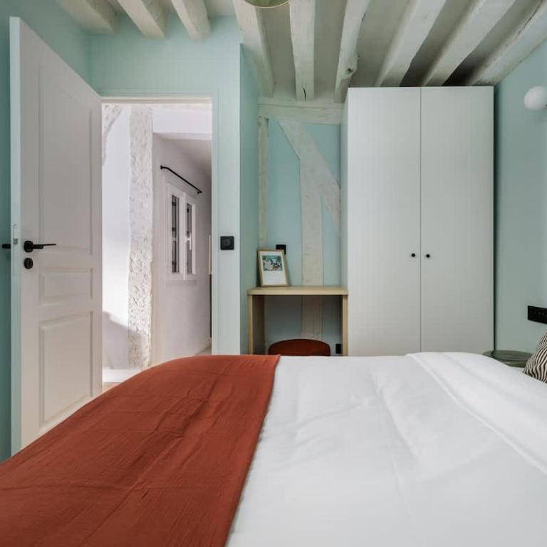 Appartement chaleureux proche Notre-Dame - 1BR - Apartment - 12