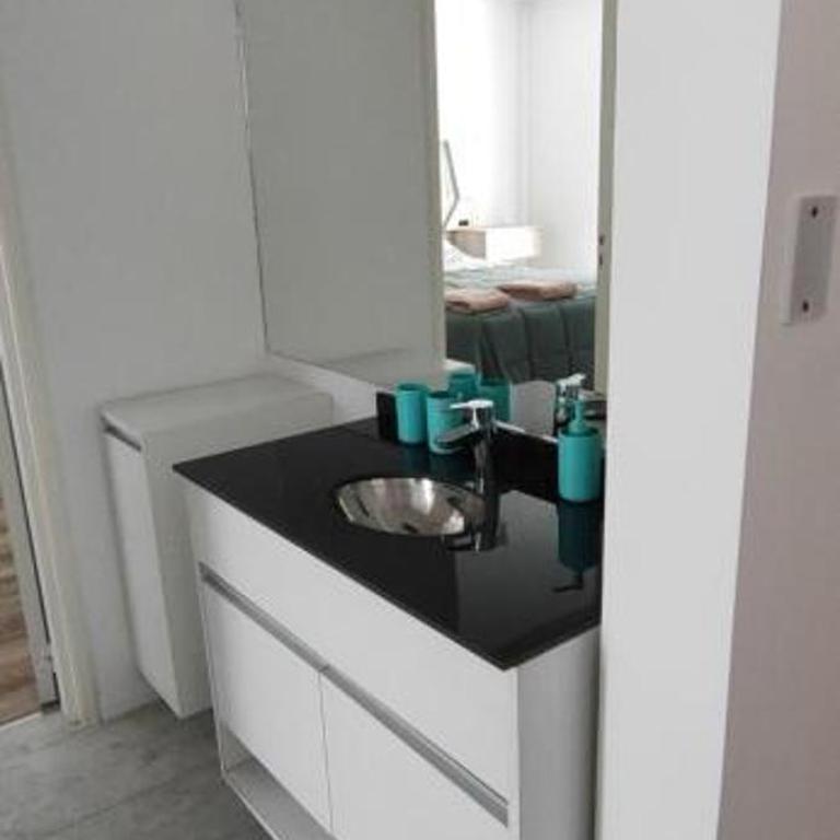 Departamento moderno con cochera y WiFi Excelente ubicación, Villa Carlos Paz - Apartamento de 1 dormitorio - 12