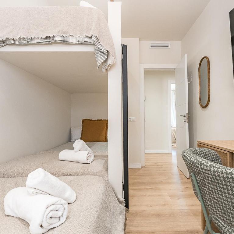Camp Nou Prestige Apartment - Apartment mit 4 Schlafzimmern - 4