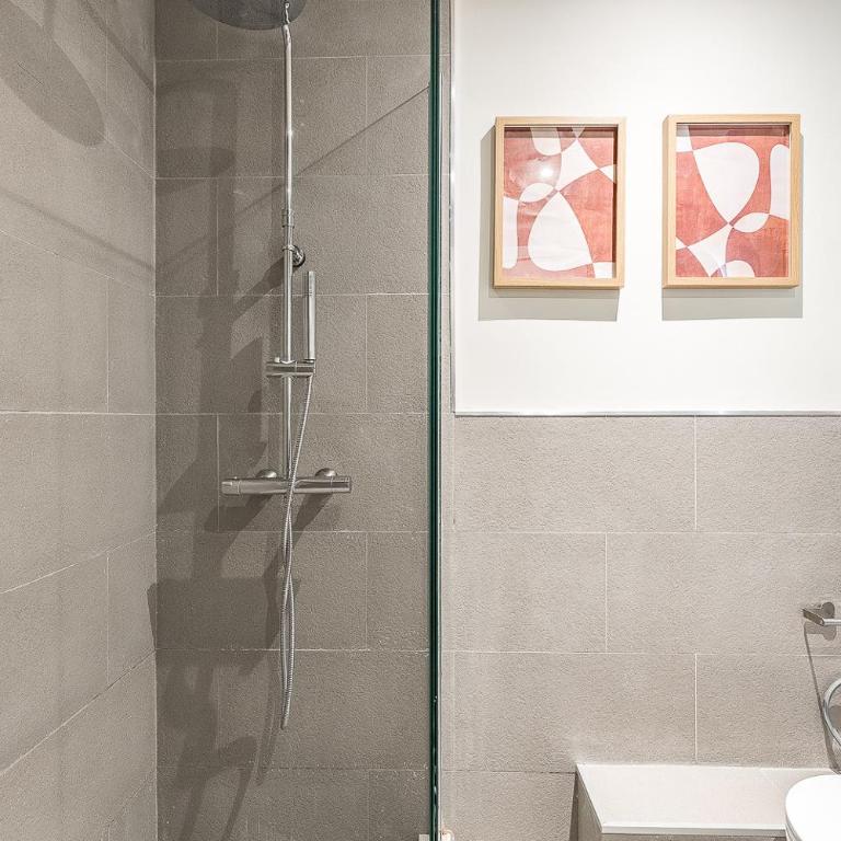 Camp Nou Prestige Apartment - Apartment mit 4 Schlafzimmern - 6