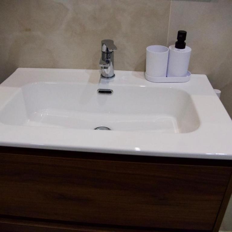 Vent1-Rooms - Appartamento con 2 Camere da Letto - 35