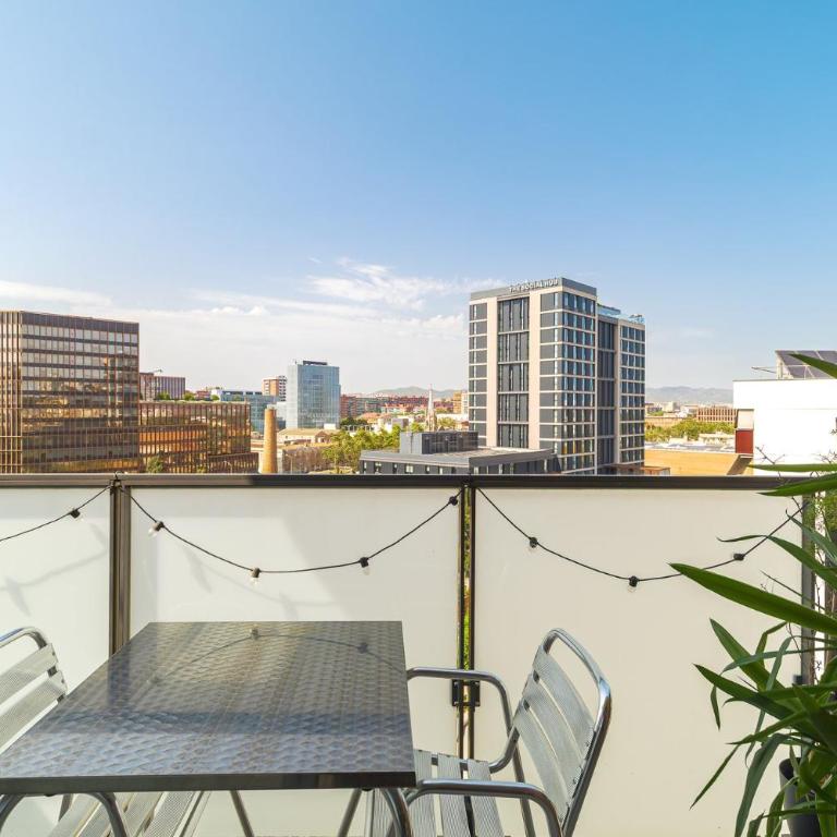 GuestReady-Stay in Poblenou with Pool & City Views - Apartment mit 3 Schlafzimmern und Balkon - 18