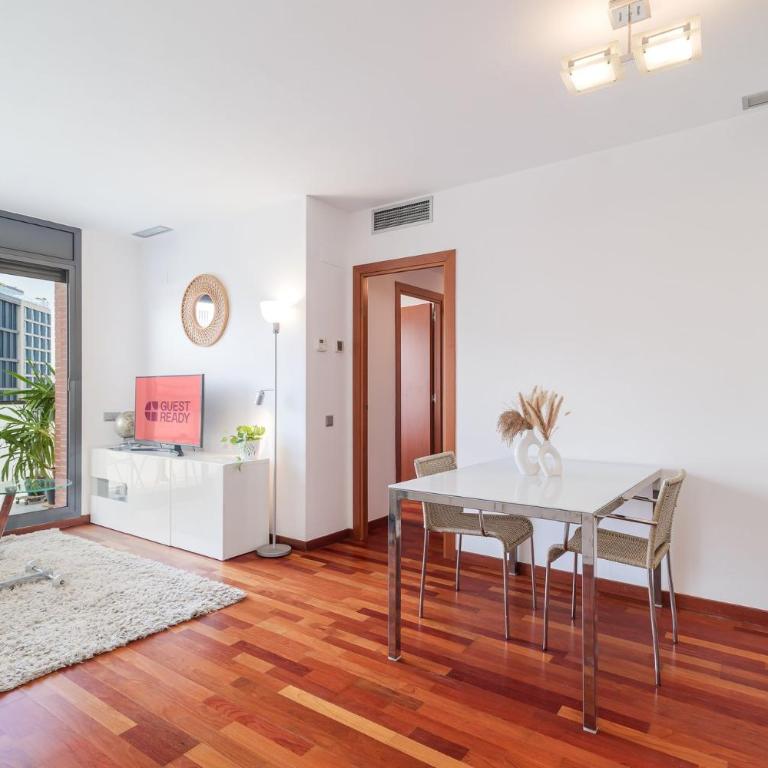 GuestReady-Stay in Poblenou with Pool & City Views - Apartment mit 3 Schlafzimmern und Balkon - 1