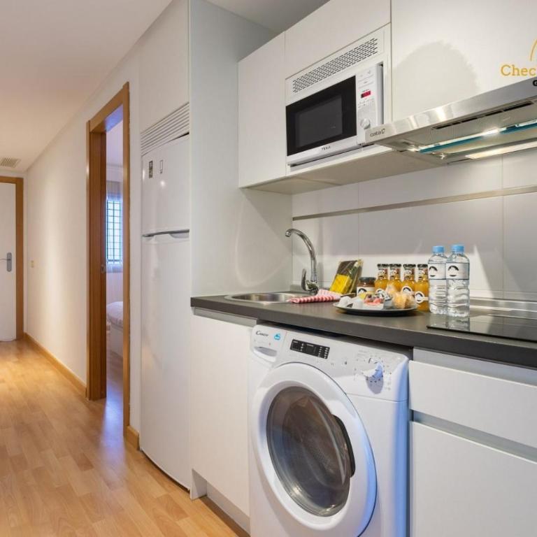 La Rosaleda Apartment - Appartement 1 Chambre Supérieur avec Balcon - 6