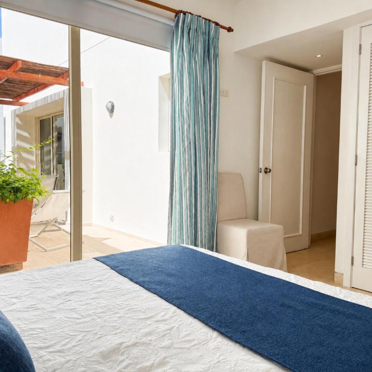 Luxury 2BR inside Old City, Private patio, AC, 2 Pools & parking - Apartamento Deluxe de 2 dormitorios - 25
