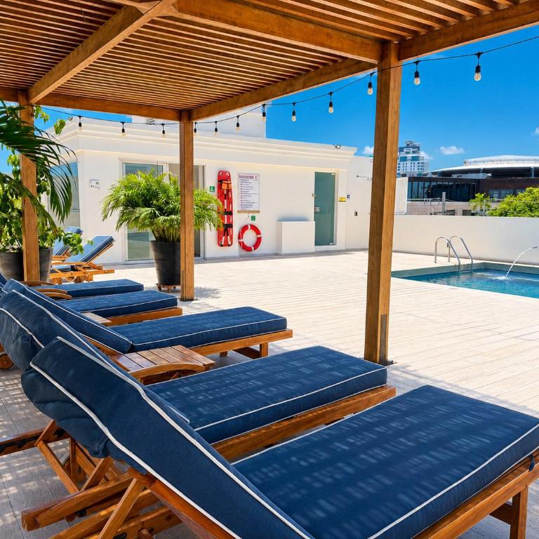 Luxury 2BR inside Old City, Private patio, AC, 2 Pools & parking - Apartamento Deluxe de 2 dormitorios - 28