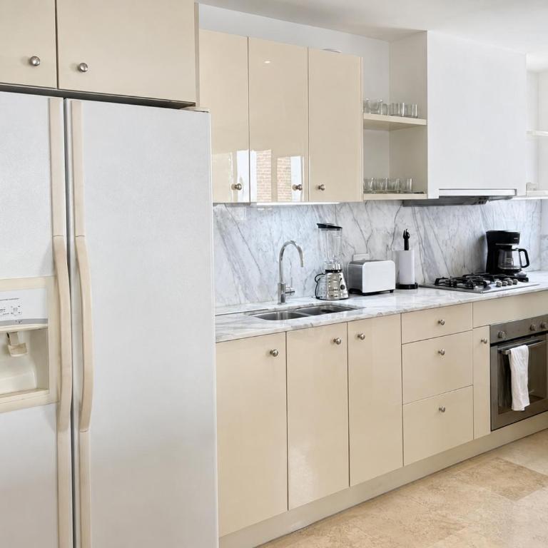 Luxury 2BR inside Old City, Private patio, AC, 2 Pools & parking - Apartamento Deluxe de 2 dormitorios - 31