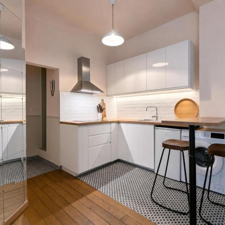 Cocon soigné sur cour près des Buttes-Ch - 3 pers - Appartamento con 1 Camera da Letto - 4