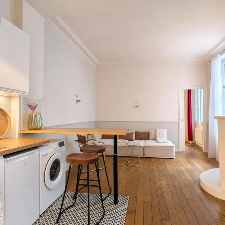 Cocon soigné sur cour près des Buttes-Ch - 3 pers - Appartamento con 1 Camera da Letto - 7