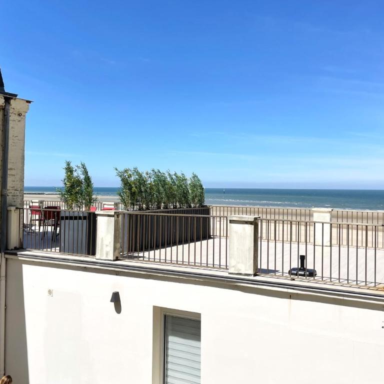 Les Petites Normandes - Accès direct plage - Apartment - 1