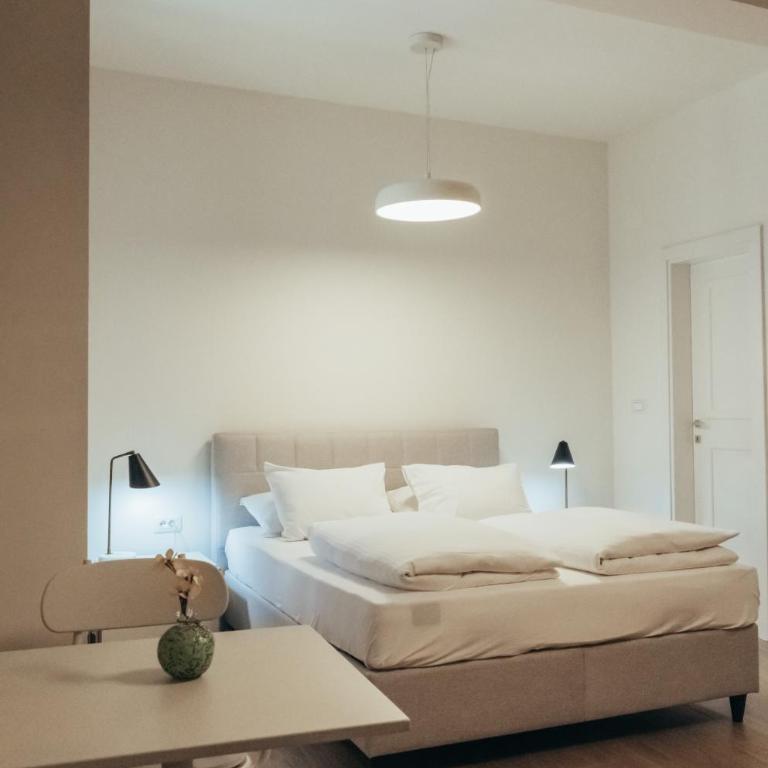 Nar Apartments - King Studio - 2