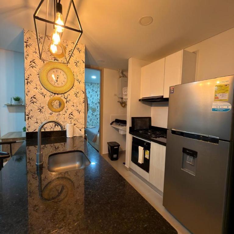 Apartamento Moderno y Lujoso con vista al Mar PISO19 - Cerca a la Ciudad Amurallada - Three-Bedroom Apartment - 19