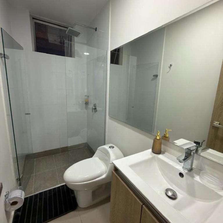 Apartamento Moderno y Lujoso con vista al Mar PISO19 - Cerca a la Ciudad Amurallada - Three-Bedroom Apartment - 8