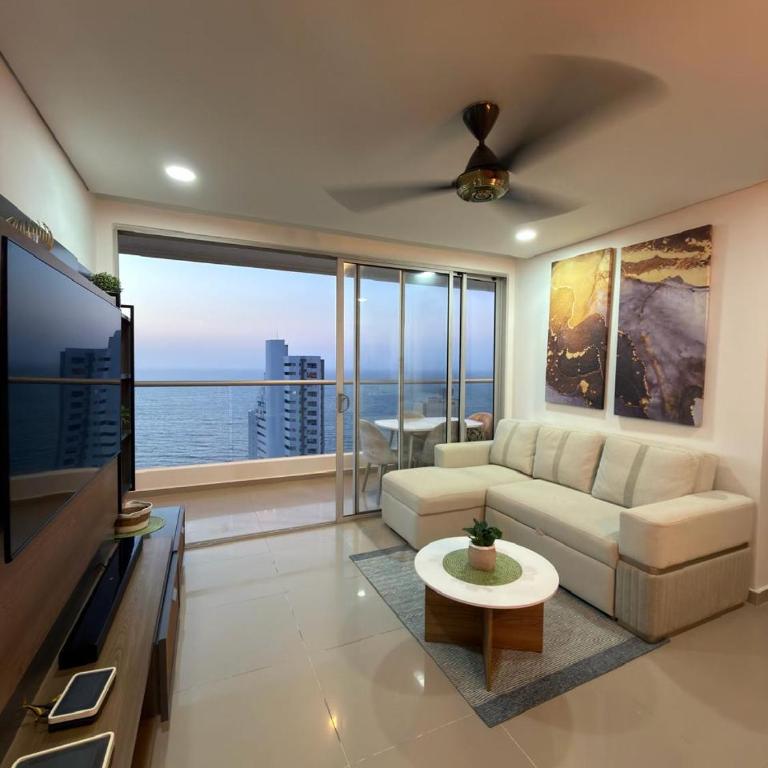 Apartamento Moderno y Lujoso con vista al Mar PISO19 - Cerca a la Ciudad Amurallada - Three-Bedroom Apartment - 15