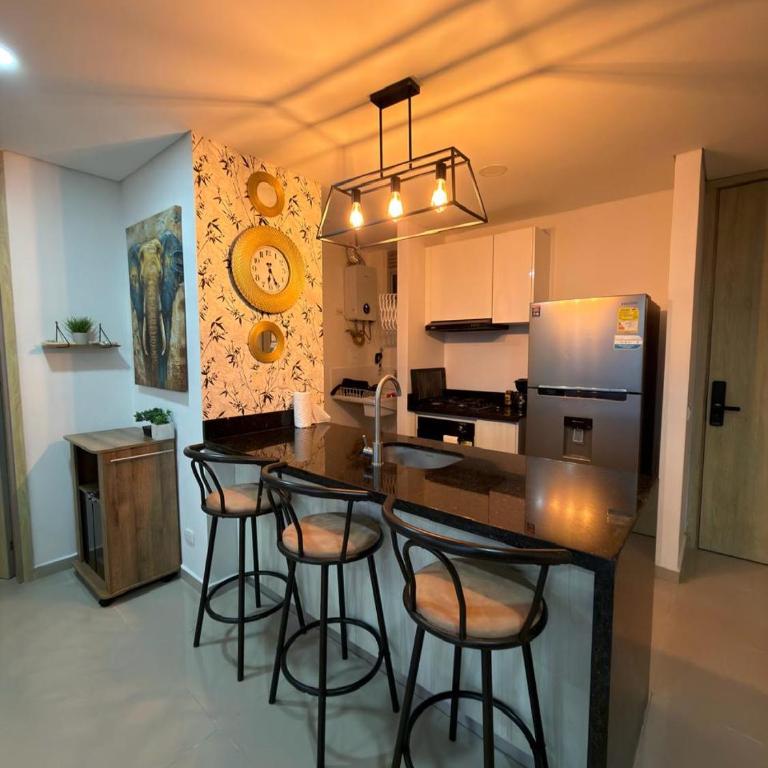 Apartamento Moderno y Lujoso con vista al Mar PISO19 - Cerca a la Ciudad Amurallada - Three-Bedroom Apartment - 10