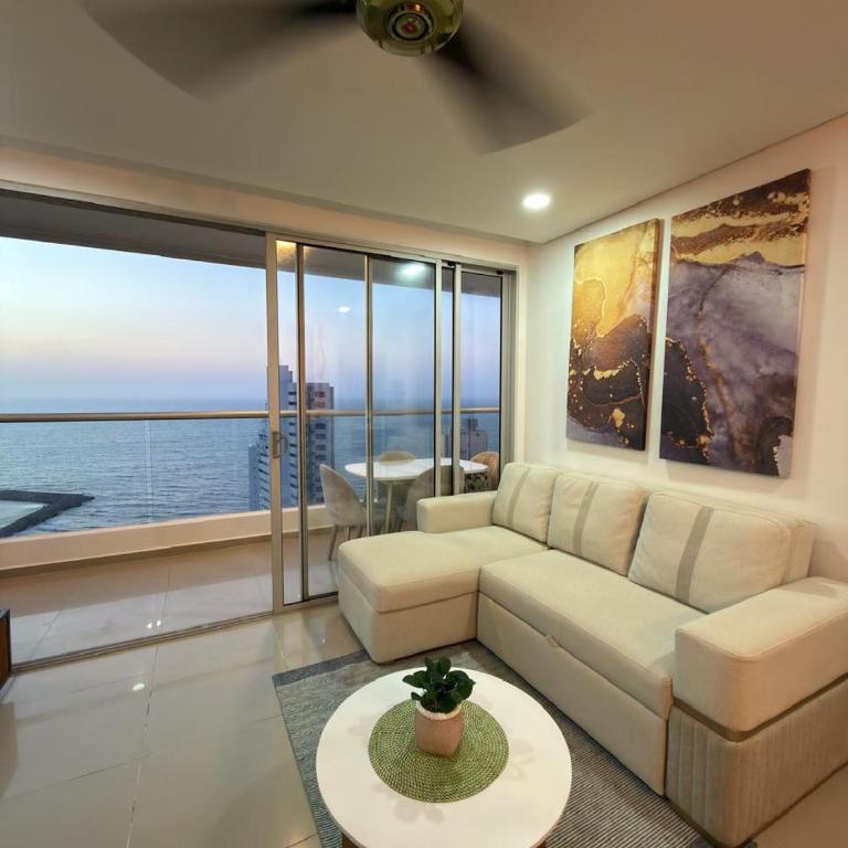 Apartamento Moderno y Lujoso con vista al Mar PISO19 - Cerca a la Ciudad Amurallada - Three-Bedroom Apartment - 31