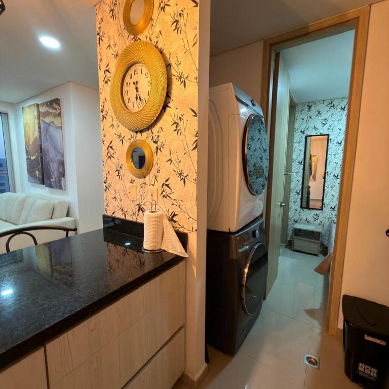 Apartamento Moderno y Lujoso con vista al Mar PISO19 - Cerca a la Ciudad Amurallada - Three-Bedroom Apartment - 26