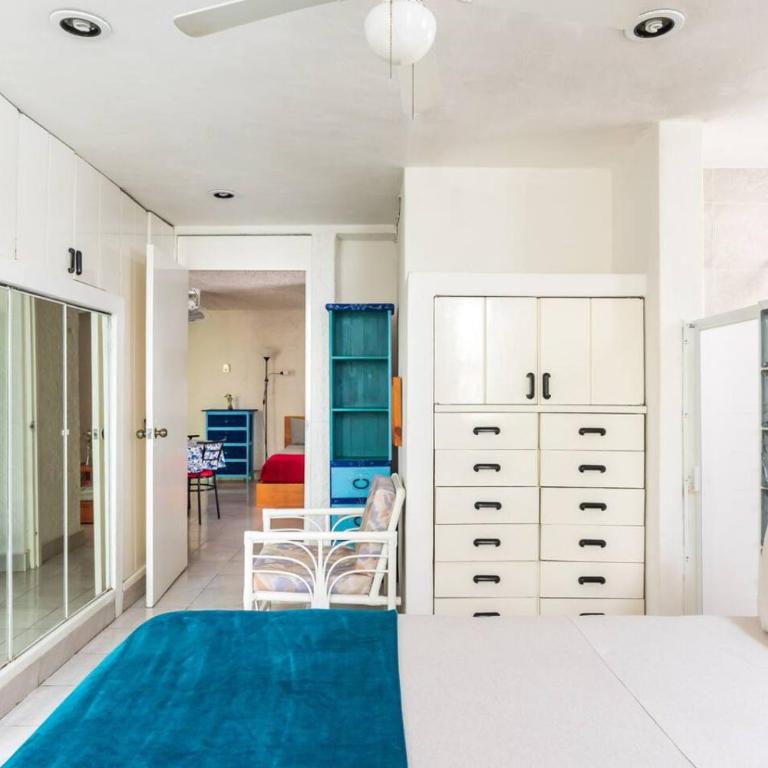 Fun and relax suite beside a park, 10 min to beaches - Apartamento - 1