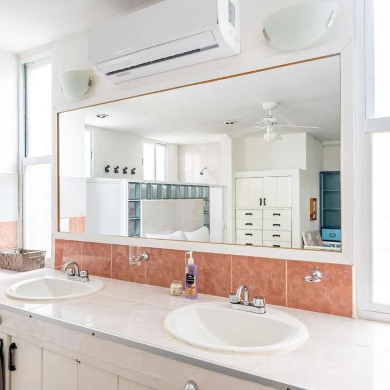 Fun and relax suite beside a park, 10 min to beaches - Apartamento - 5
