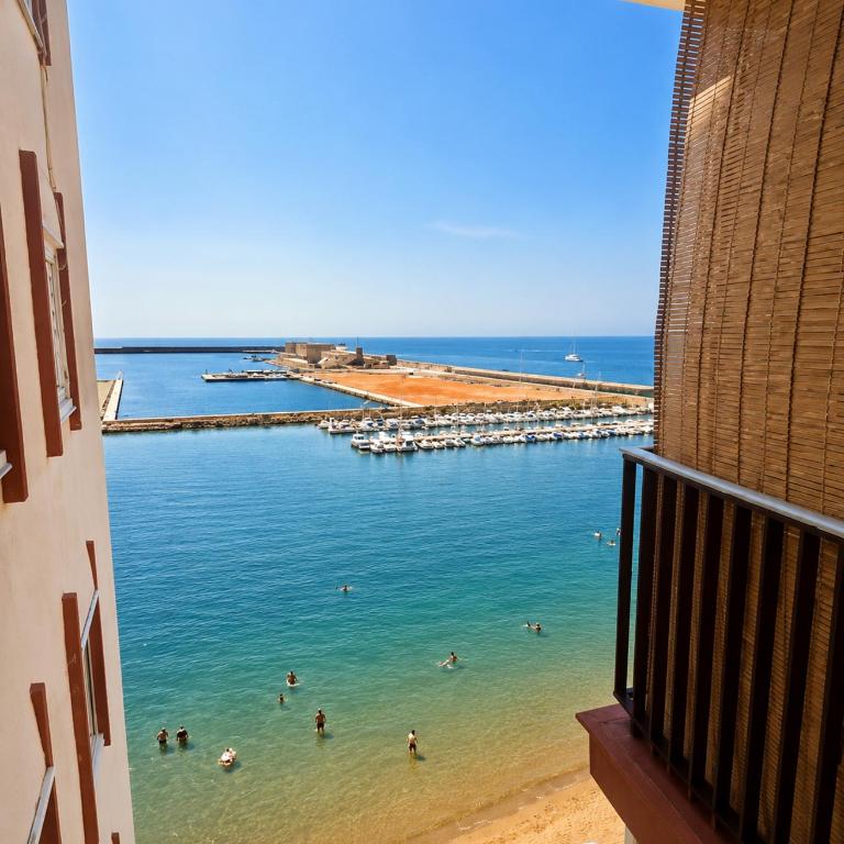 Sandra Náufragos Vista - Three-Bedroom Apartment - 11