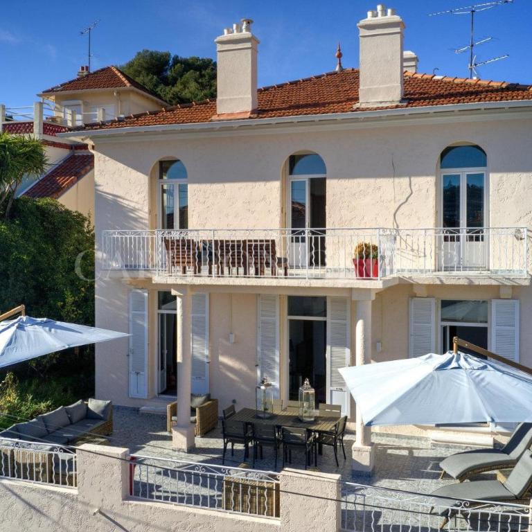 SUPERBE MAISON 6 ch, 4 sdb, terrasses et billard - Villa - 2