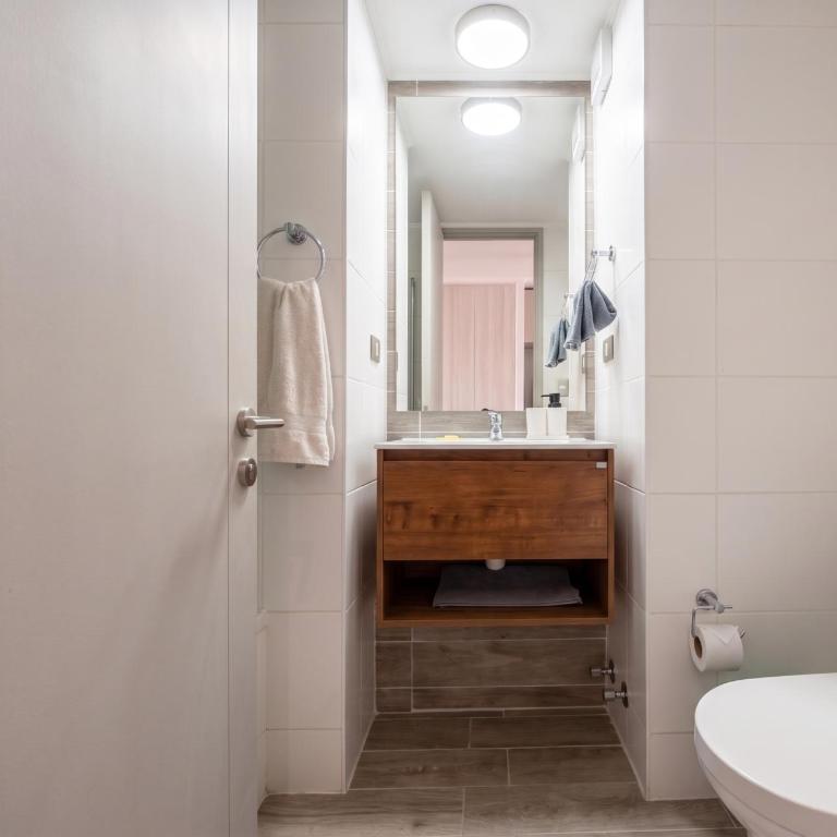 Studio Frente al Club Hípico y Cercano al Movistar Arena - One-Bedroom Apartment - 8