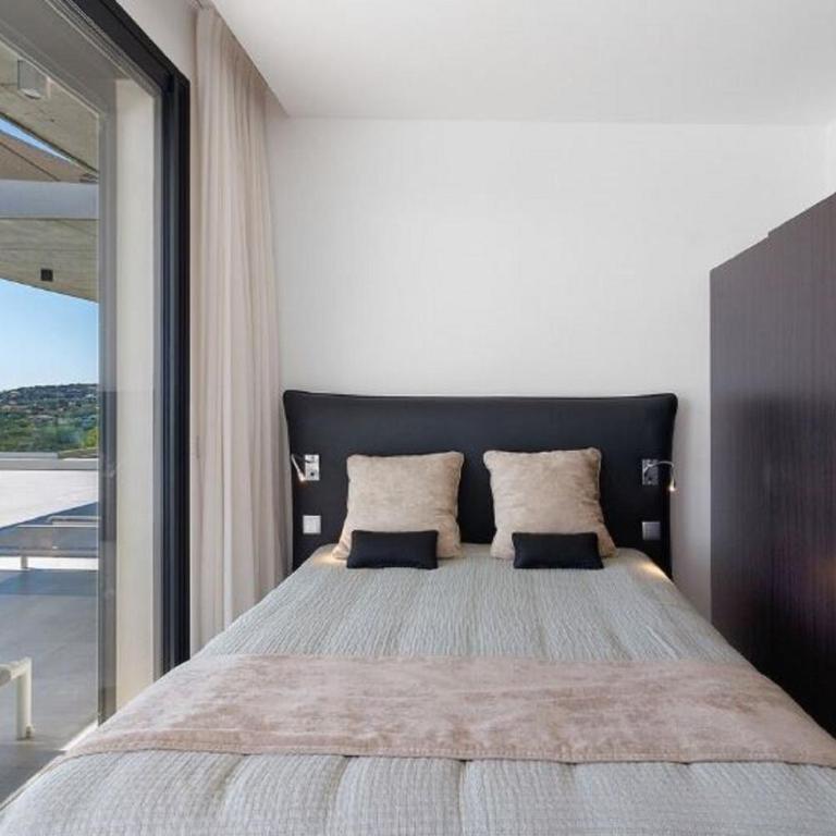 Style Villa Sea Views Pool Sleeps 12 - Villa - 23
