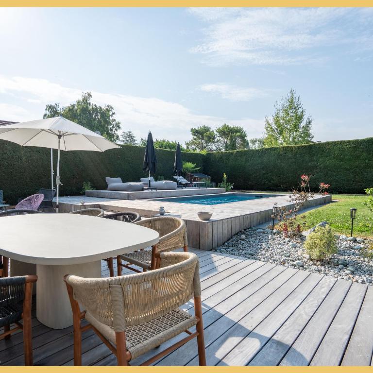 Villa Léman & Piscine I Veigy-Foncenex - Maison 3 Chambres - 50
