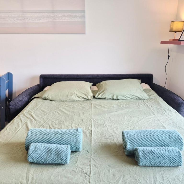 Suite Panoramique avec Climatisation Wifi en Centre-ville - ROSSIconciergerie - Linge inclus - Queen Studio - 15