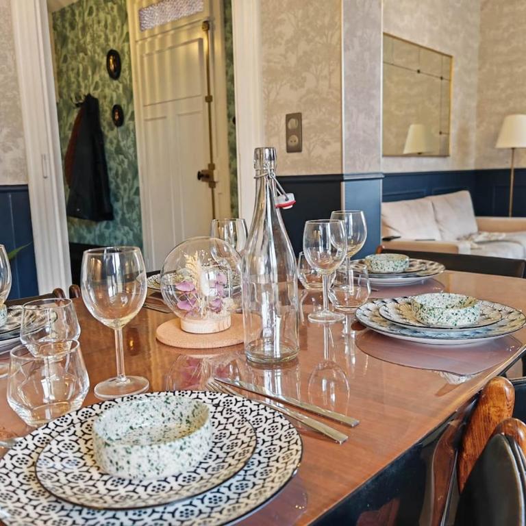 Le Vintage 4 étoiles L'Atelier 4 étoiles La Cabane 3 étoiles, 3 Appartements dans le même immeuble jusqu'à 14 personnes - Appartement Deluxe - 67