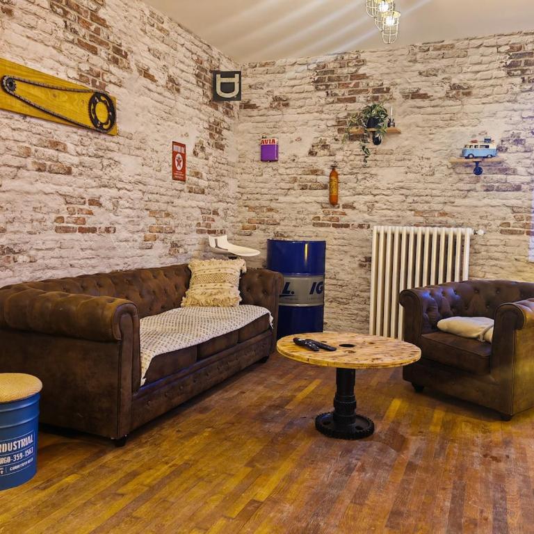 Le Vintage 4 étoiles L'Atelier 4 étoiles La Cabane 3 étoiles, 3 Appartements dans le même immeuble jusqu'à 14 personnes - Appartement Deluxe - 75