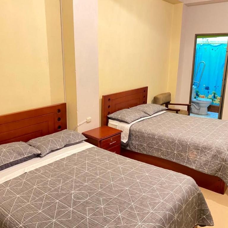 Hostal acacias - Habitación Doble con baño privado - 2 camas - 3