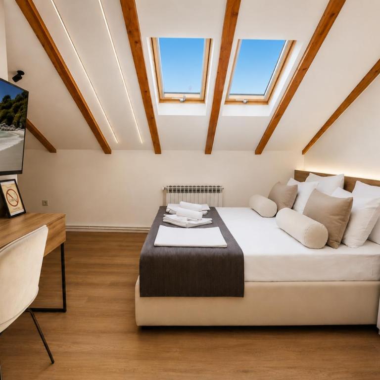 FORA - Luxary apartments, Old Town Sarajevo - Studio Lit King-Size avec Canapé-Lit - 9