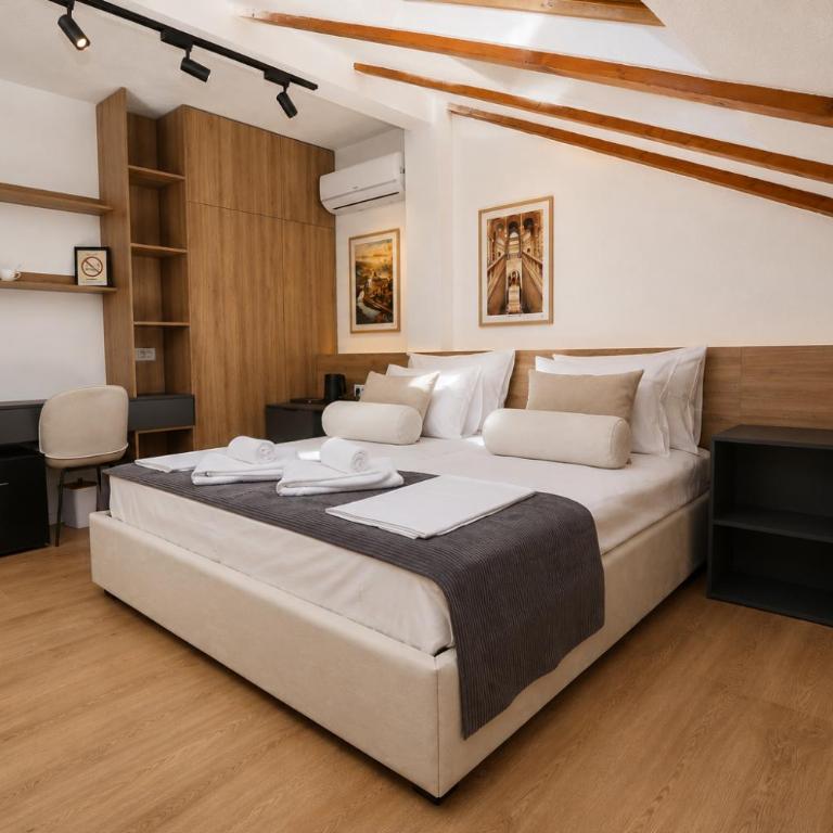 FORA - Luxary apartments, Old Town Sarajevo - Studio Lit King-Size avec Canapé-Lit - 2