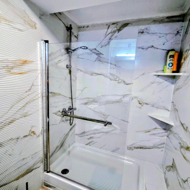 Alicante Big Holiday - Premium Apartment mit 3 Schlafzimmern und Balkon - 28
