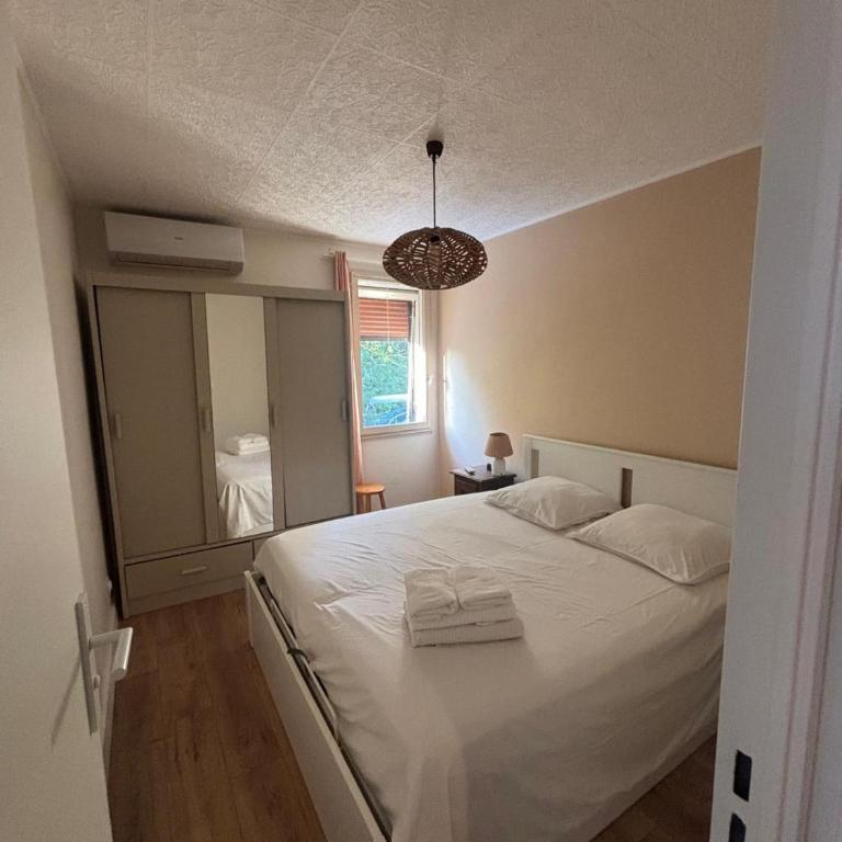 Appartement 4Pers HYERES PLAGE L'Ayguade - Appartement 1 Chambre - 5