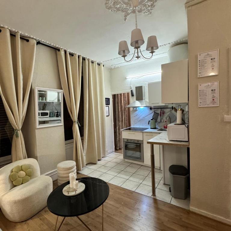 Appart Centre-ville, Cathédrale, Petite France - Apartamento de 2 dormitorios con vistas a la ciudad - 1