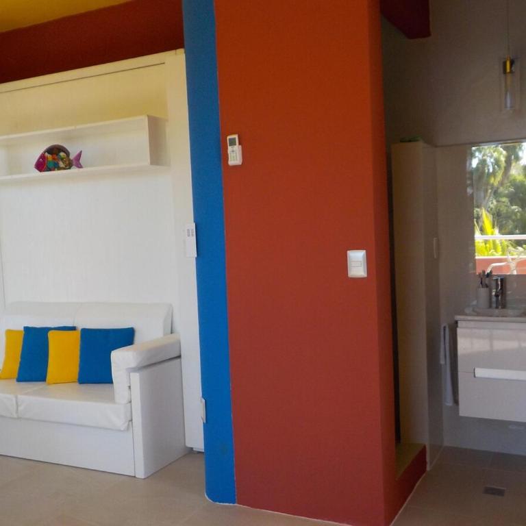 Stunning 3 Bedroom Home, 36 foot Pool, Hot Tub - Villa - 20