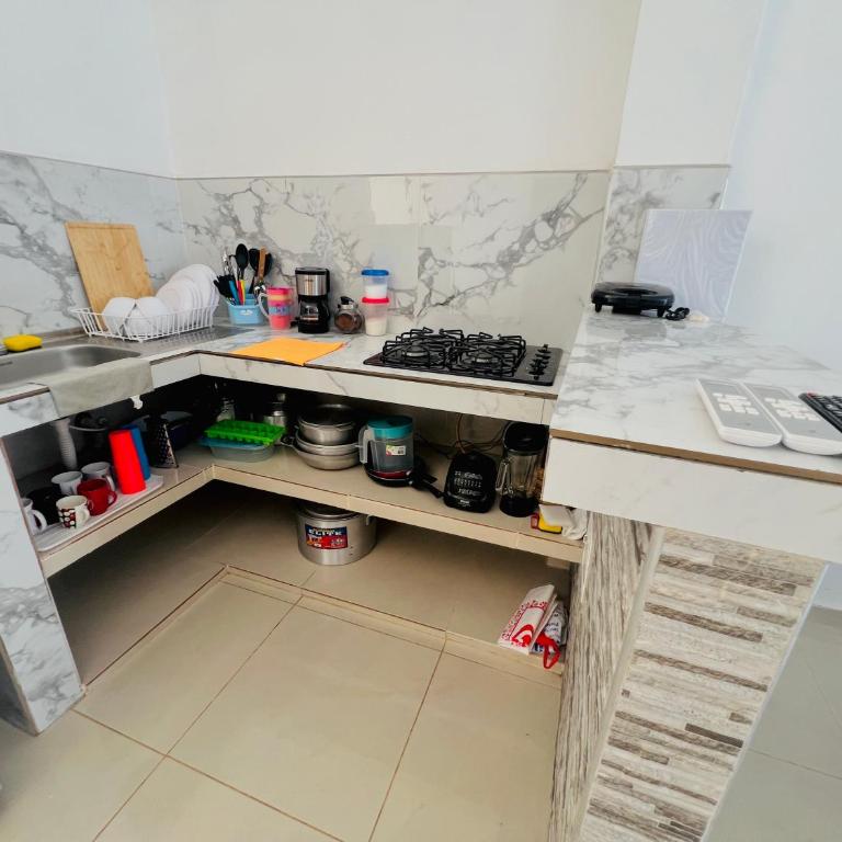 Apto con piscina a 7 min caminando de playa Bello Horizonte - Two-Bedroom Apartment - 14