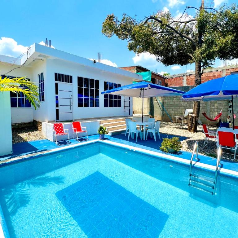 Apto con piscina a 7 min caminando de playa Bello Horizonte - Two-Bedroom Apartment - 1