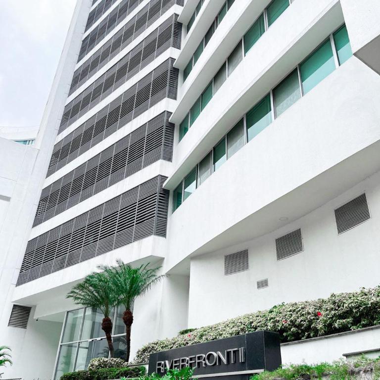 Suite Elegante con piscina y vista al cerro RF2-1007 - One-Bedroom Apartment with View - 5