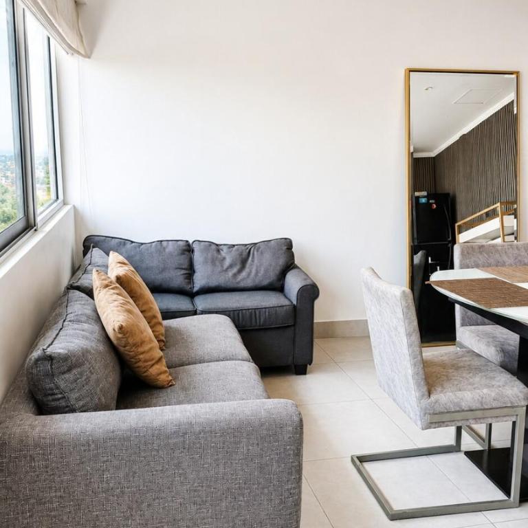 Suite Elegante con piscina y vista al cerro RF2-1007 - One-Bedroom Apartment with View - 6