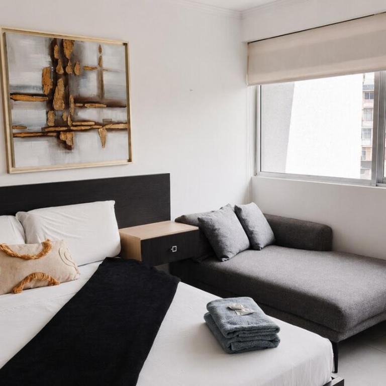 Suite Elegante con piscina y vista al cerro RF2-1007 - One-Bedroom Apartment with View - 10