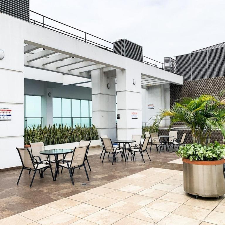 Suite Elegante con piscina y vista al cerro RF2-1007 - One-Bedroom Apartment with View - 41