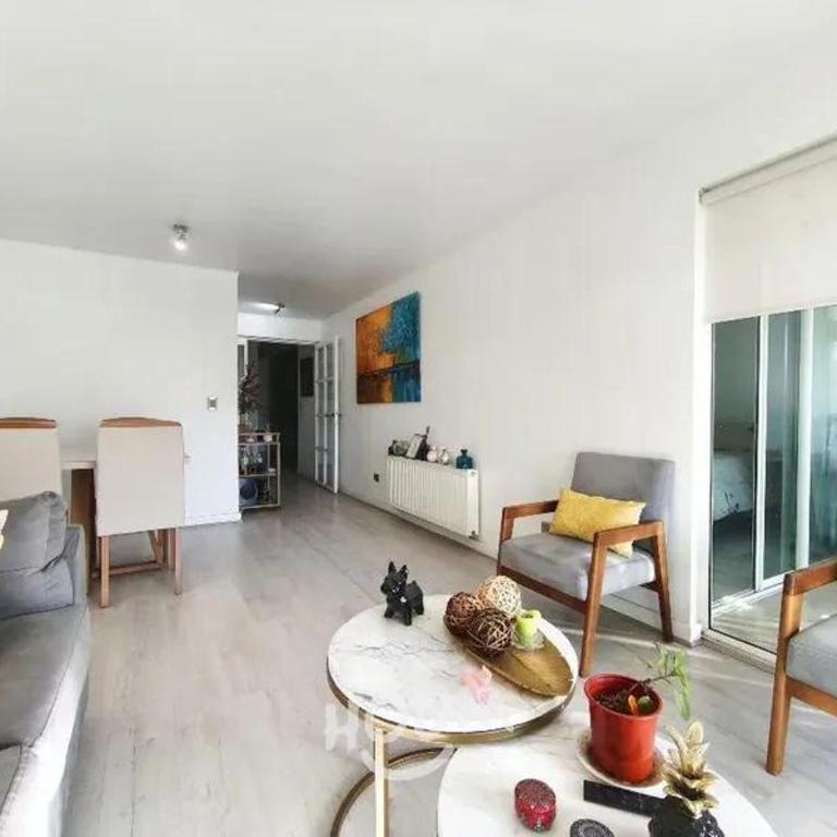 Hermoso departamento en Huechuraba - Apartamento de 3 dormitorios - 1