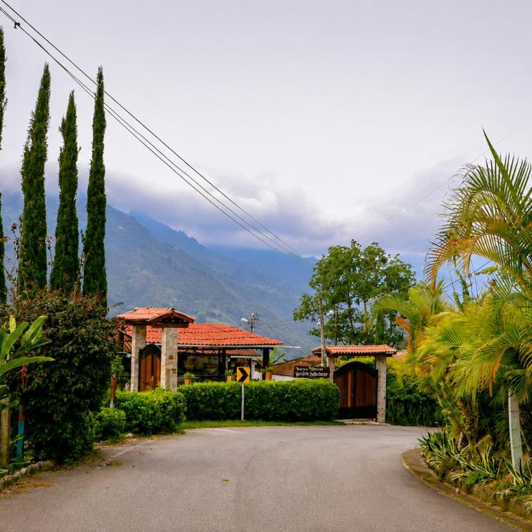 Paraiso brisas de la naturaleza - Casa de 6 dormitorios - 1