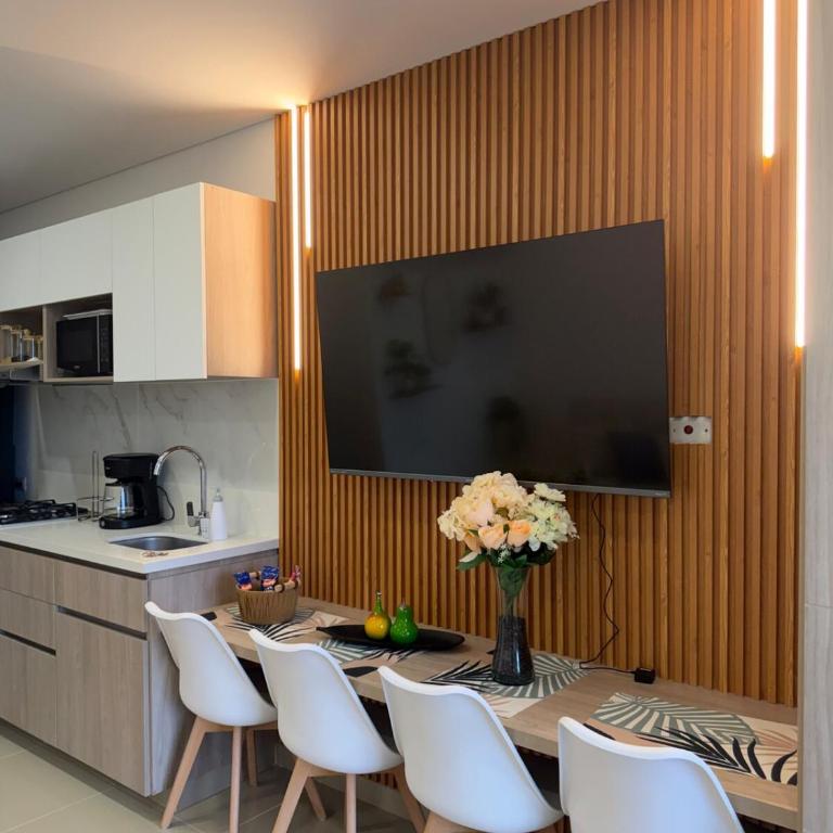 Apartaestúdio moderno con balcon rodadero sur - Apartamento de 2 dormitorios - 41