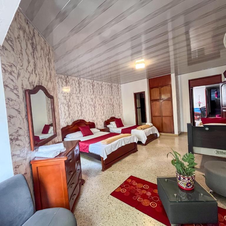 hotel ejecutivo Pereira - Habitación Triple Confort con ducha - 1
