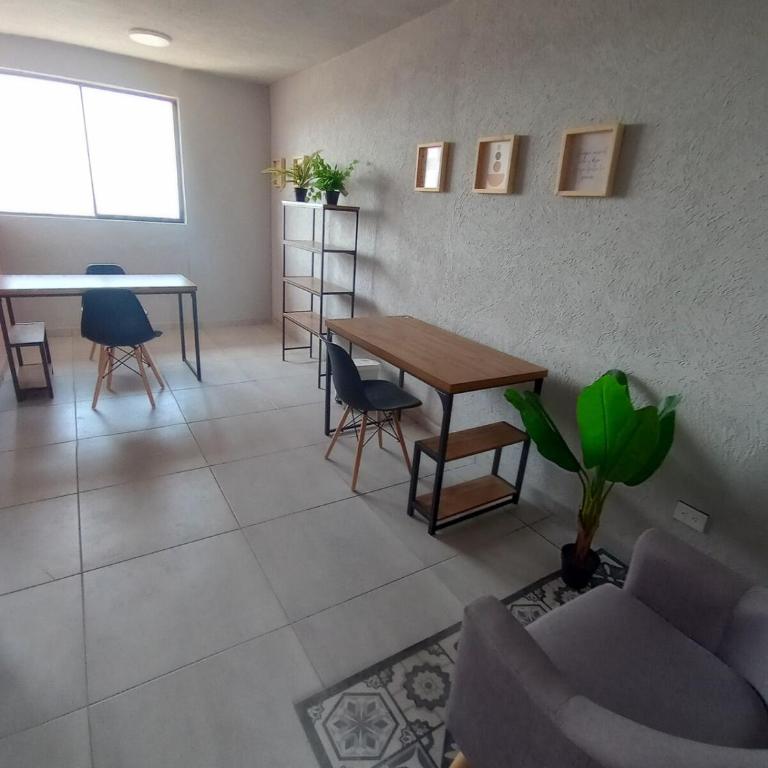 Cartagena Apartamento 2 dormitorios 2 baños en Edificio Confortable piscina, gym, coworking, salón, parqueadero, sobre avenida principal - Two-Bedroom Apartment - 24